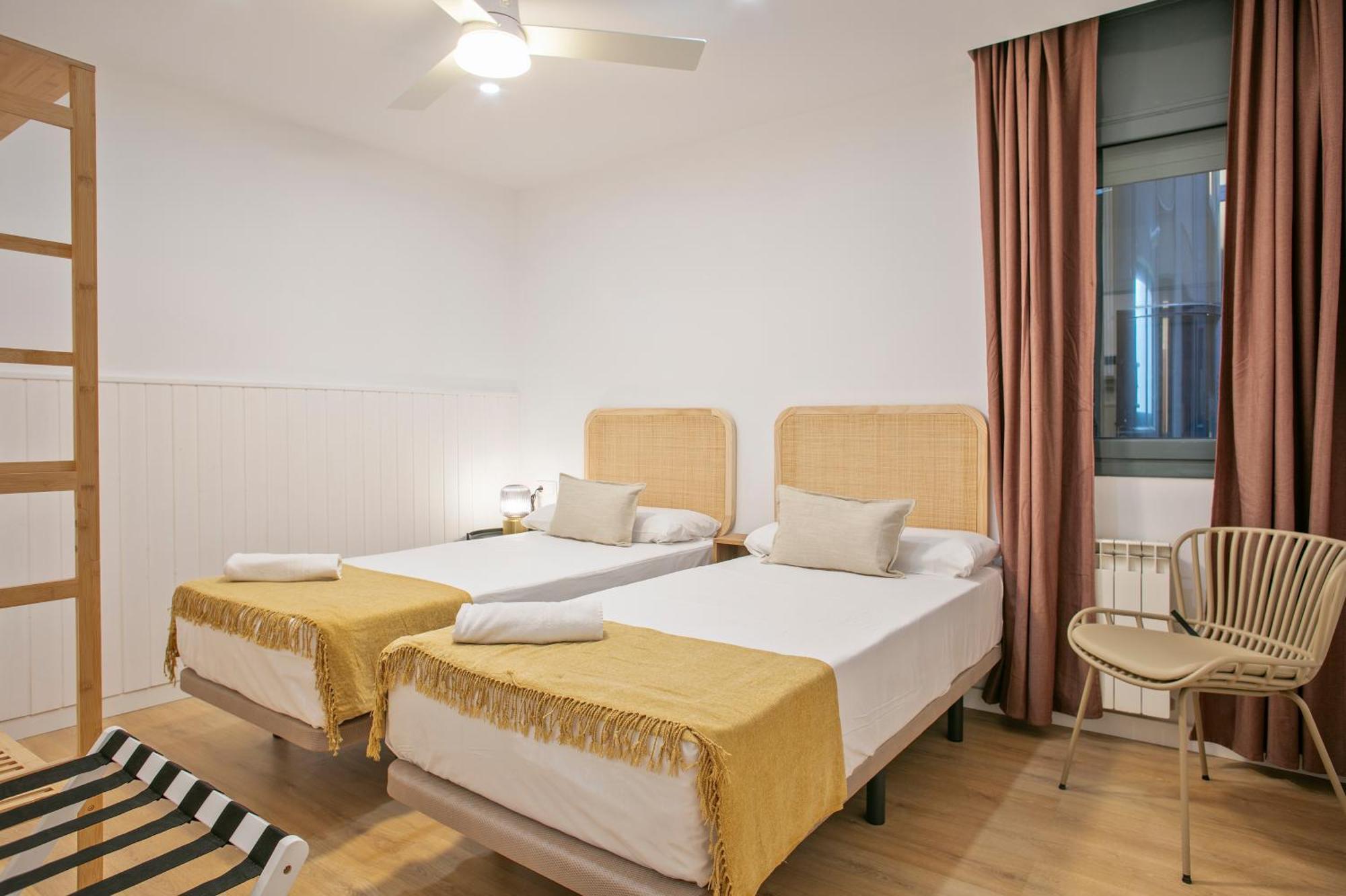 Anton'S Downtown Apartment Barcellona Esterno foto