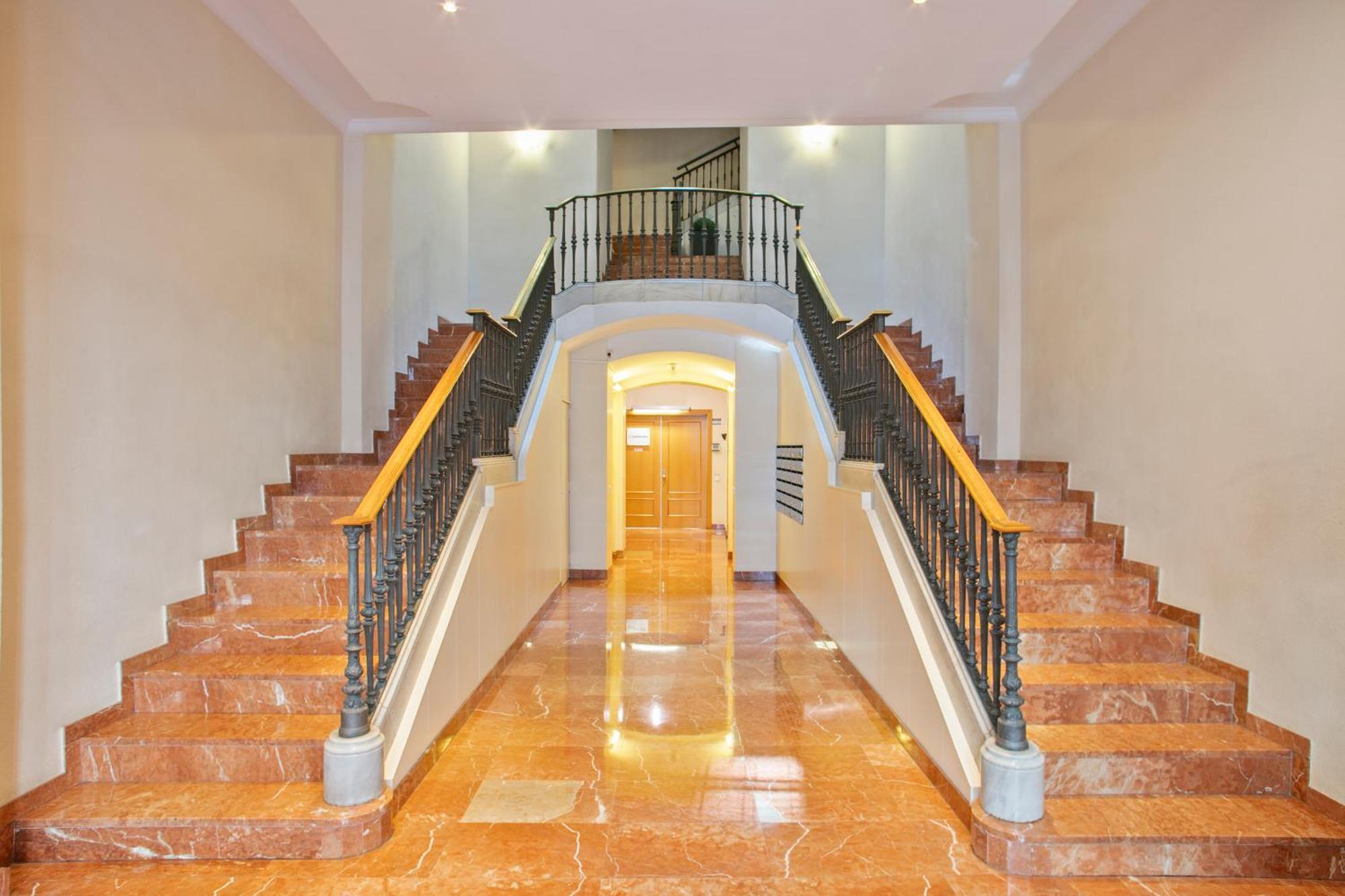 Anton'S Downtown Apartment Barcellona Esterno foto